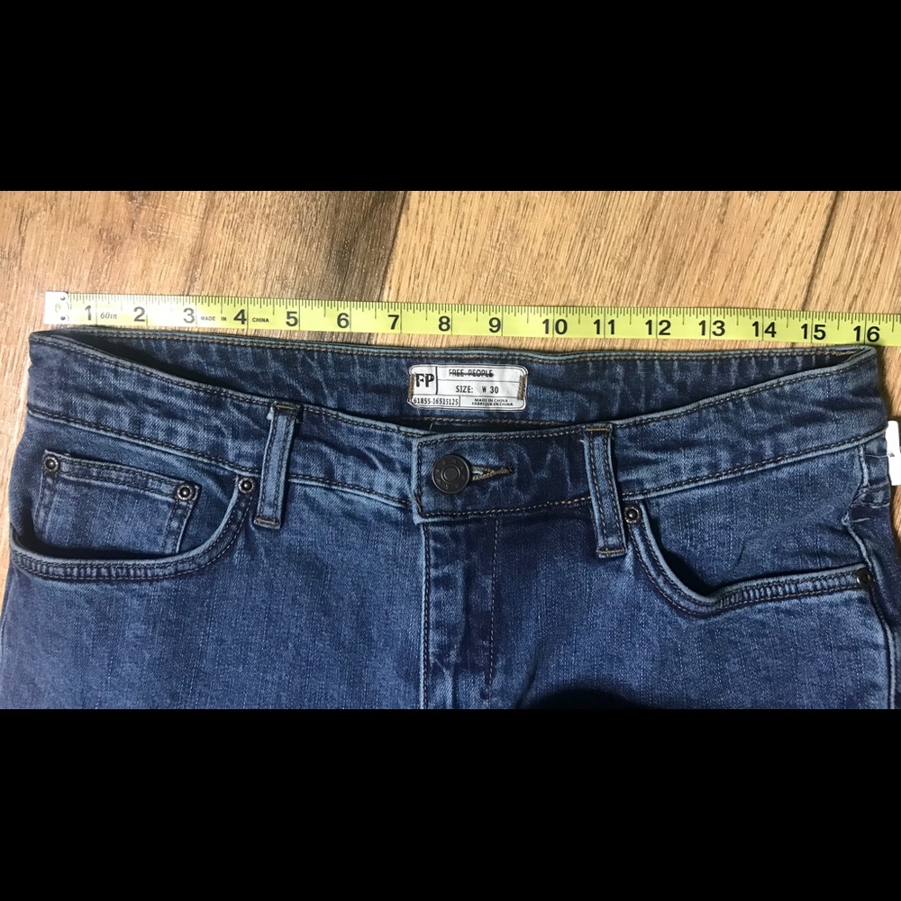 Free People Crop Flare Jeans NWT - Picture 8 of 8
